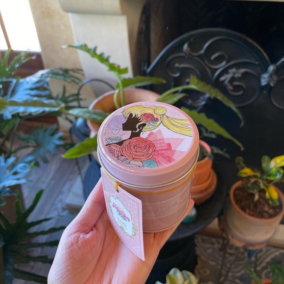 Sailor moon rose scented candle - Picture 4 of 4